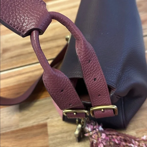 Elegant Pink and Brown Crossbody Bag - Picture 6 of 9